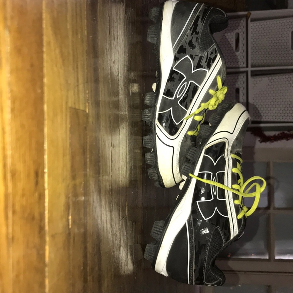 Under armor cleats